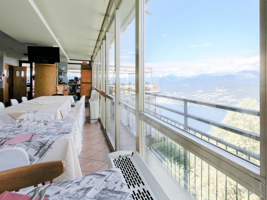 Hotel Funivia Laveno-Mombello Exterior photo